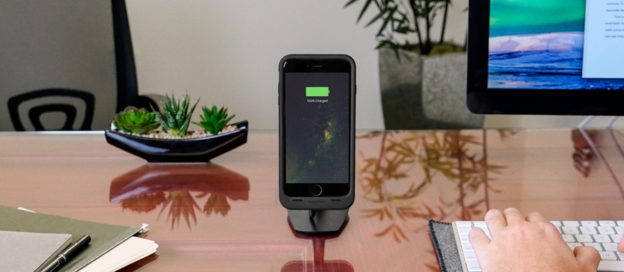 mophie_charge_force_desk_mount